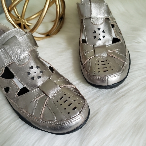 Ros Hommerson Candid Silver loafers flats Comfy Size 9 - Picture 4 of 16